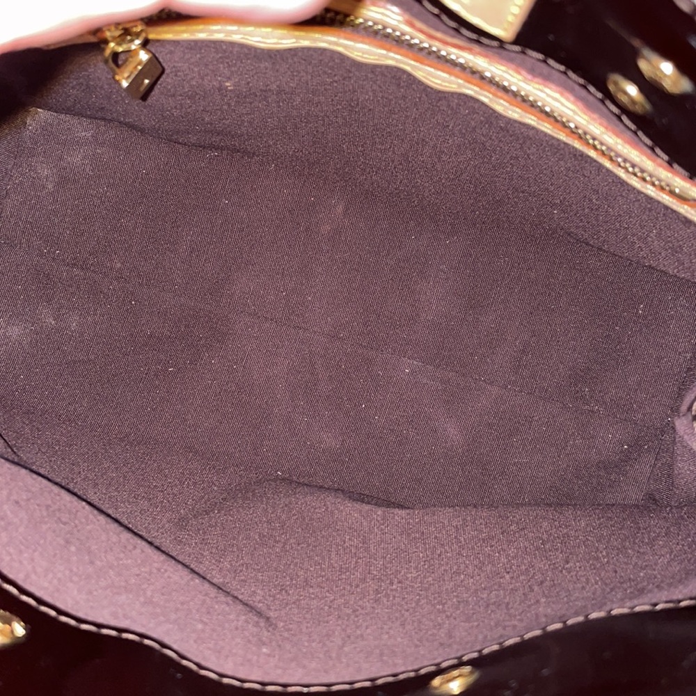 SOLD Louis Vuitton Reade PM Vernis ✨ - Picture 7 of 9